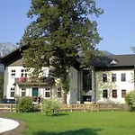 Luise Wehrenfennig & Haus Eva Guest house Bad Goisern