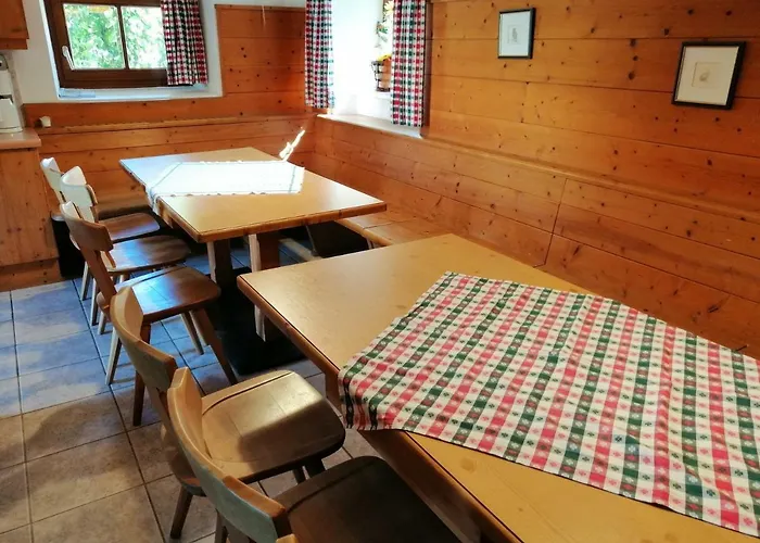 Luise Wehrenfennig & Haus Eva 巴德哥依斯恩